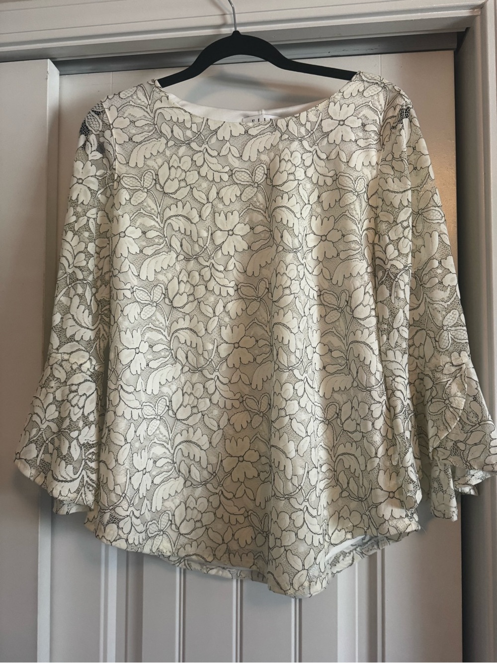 Elle Cream Floral Lace Bell-Sleeve Blouse